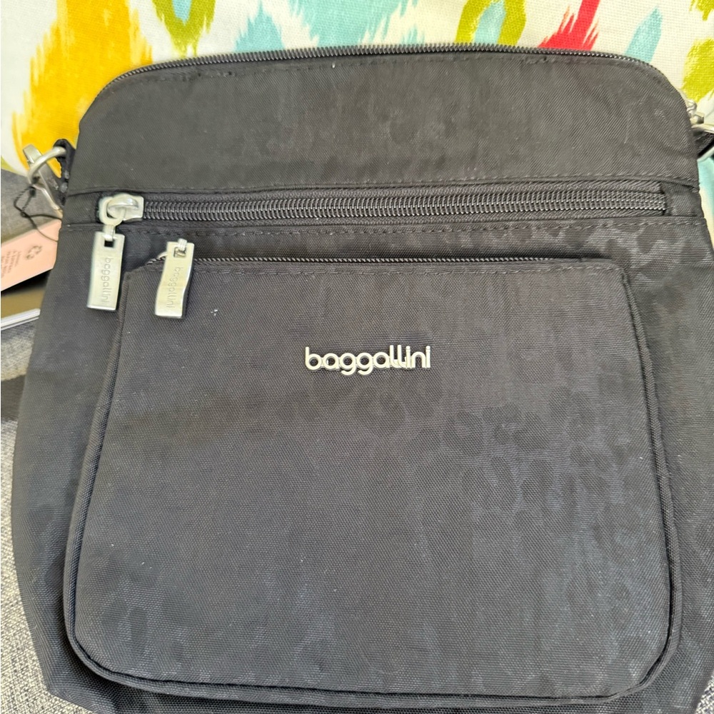 Baggallini Black nylon cheetah  Crossbody Bag